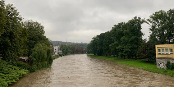 Powiat: Woda w rzekach i potokach powoli opada
