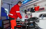Cieszyńskie Pogotowie Ratunkowe kupiło nowy ambulans dla Skoczowa