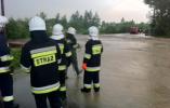 Śląsk Cieszyński: Setka podtopionych domów. Uwięzione dzieci w zalanej szkole w Górkach ewakuowane (zdjęcia)