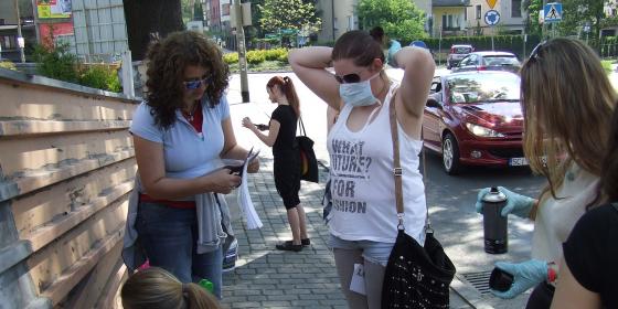 Happening studentek w centrum Cieszyna