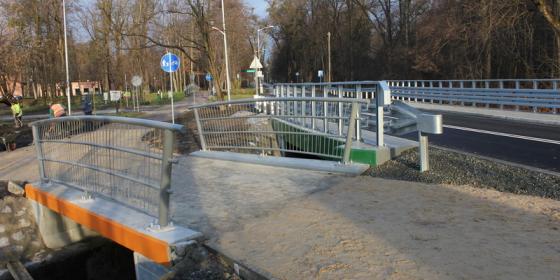 Most na Łyska jak malowany