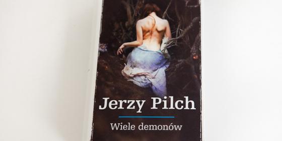 Warto było poczekać na kolejną powieść Jerzego Pilcha 