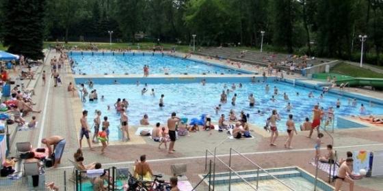 Udane lato dla basenu w Czeskim Cieszynie i Cieszynie
