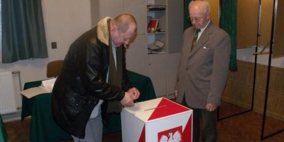 Wybory 2010: Cieszyn, Chybie, Wisła - Dziś wybieramy burmistrzów i wójta