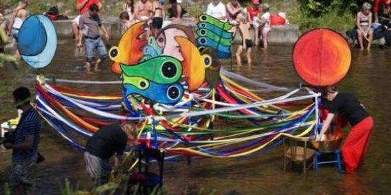 300 osób weszło do rzeki podczas Festiwal Fest Wisła