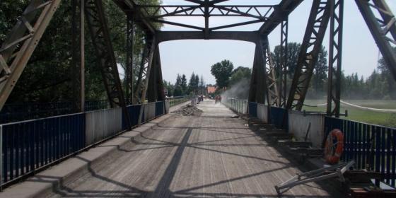 Strumień: Opóźnia się termin oddania mostu