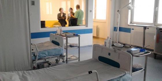 Szpital Śląski w Cieszynie oszczędza na lekarskich dyżurach? 
