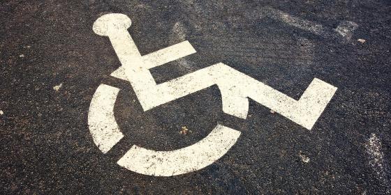 Niepełnosprawność na co dzień: Miejsca parkingowe dla niepełnosprawnych są niezbędne