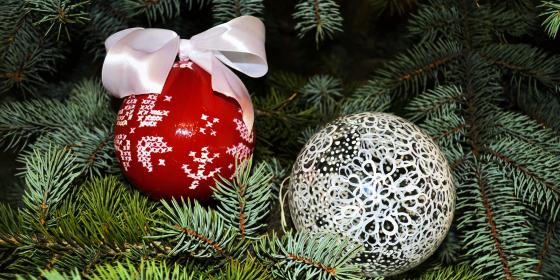 Kiermasz Świąteczny w Cieszynie: Bombki dla Hospicjum